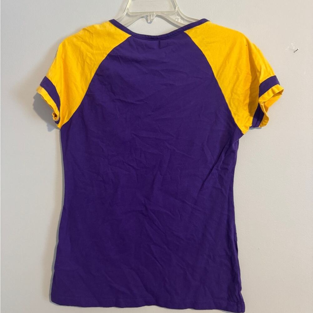 Minnesota Vikings Purple and Yellow T-Shirt- Large - Picture 6 of 6